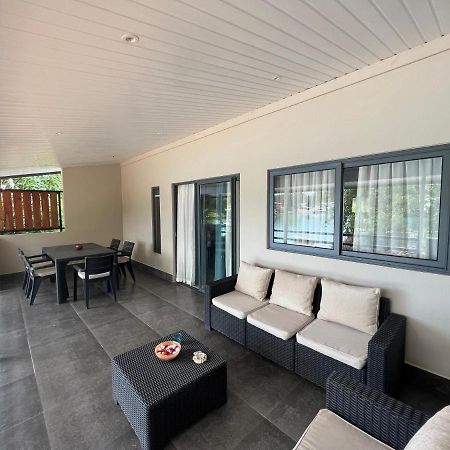 Le Port Guest House Baie Sainte Anne Bagian luar foto
