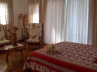 Le Port Guest House Baie Sainte Anne Bagian luar foto
